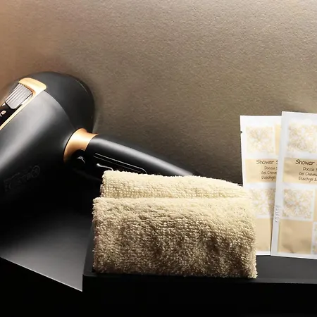 All'angolo Deluxe Daire Alba (Piedmont)